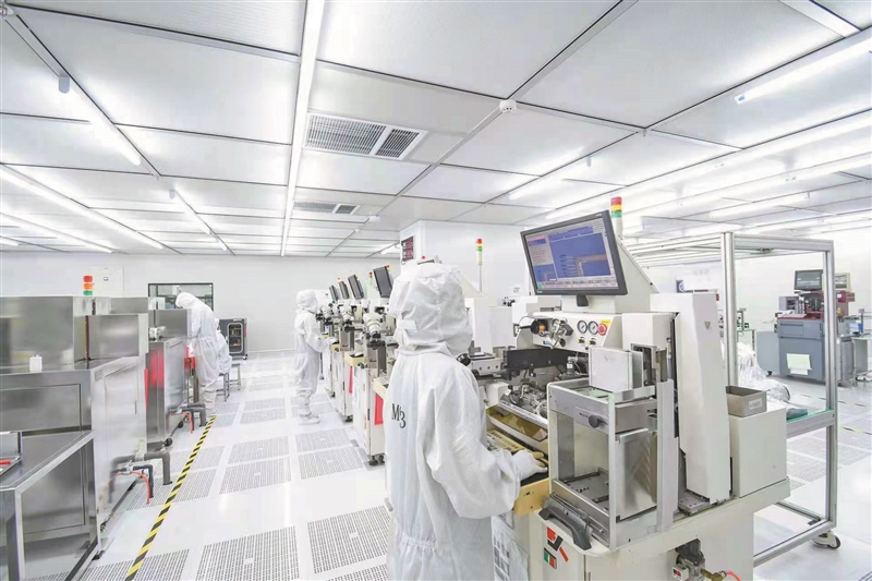 電子凈化潔凈車(chē)間的圖片 電子凈化潔凈車(chē)間的圖片